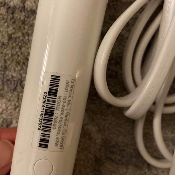 T3 SinglePass Wave Professional Tapered Ceramic Styling Wand - Picture 3 of 4